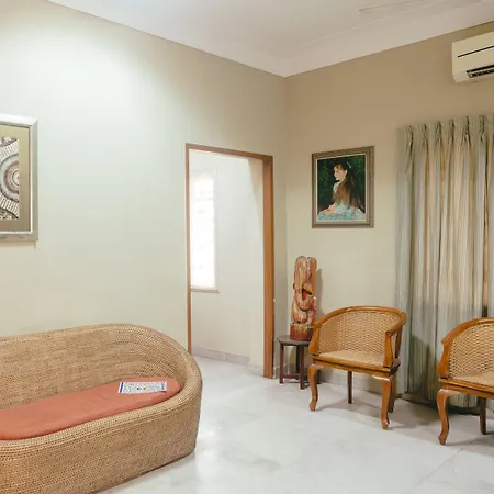 Hanu Reddy Residences Wallace Garden-2