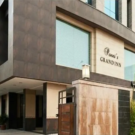 Ponnis Grand Inn-3